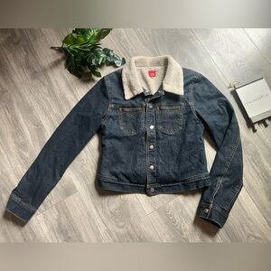 Vintage Y2K 90s Omni Faux Sherpa-Lined Denim Trucker Jacket. Size M